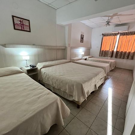 Hotel Confianza Κοριέντες Εξωτερικό φωτογραφία