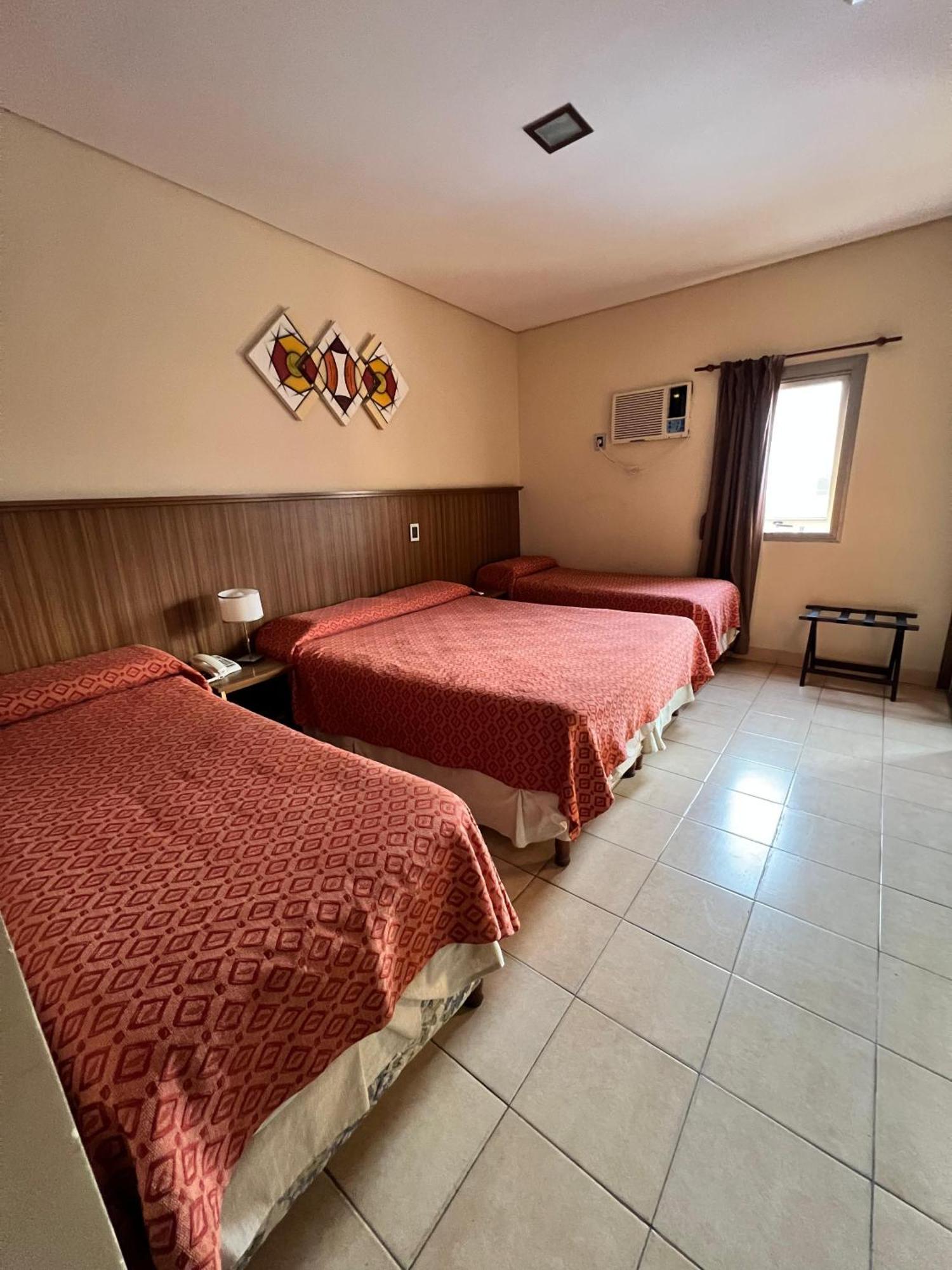 Hotel Confianza Κοριέντες Εξωτερικό φωτογραφία