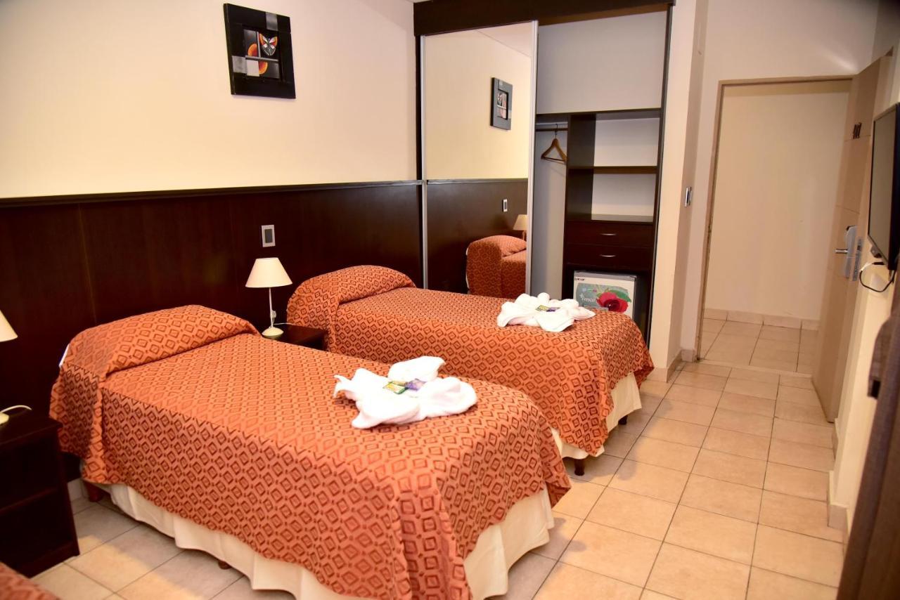 Hotel Confianza Κοριέντες Εξωτερικό φωτογραφία
