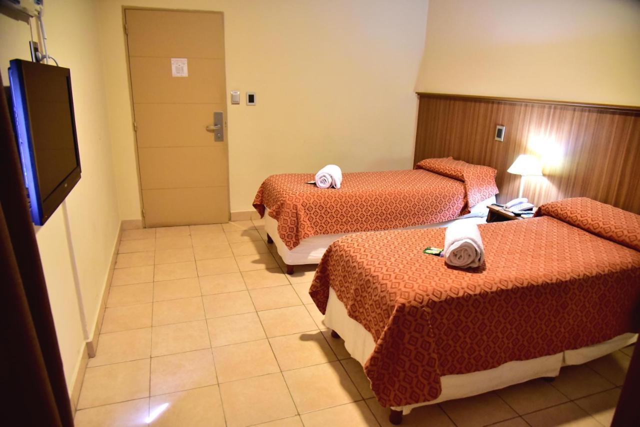 Hotel Confianza Κοριέντες Εξωτερικό φωτογραφία