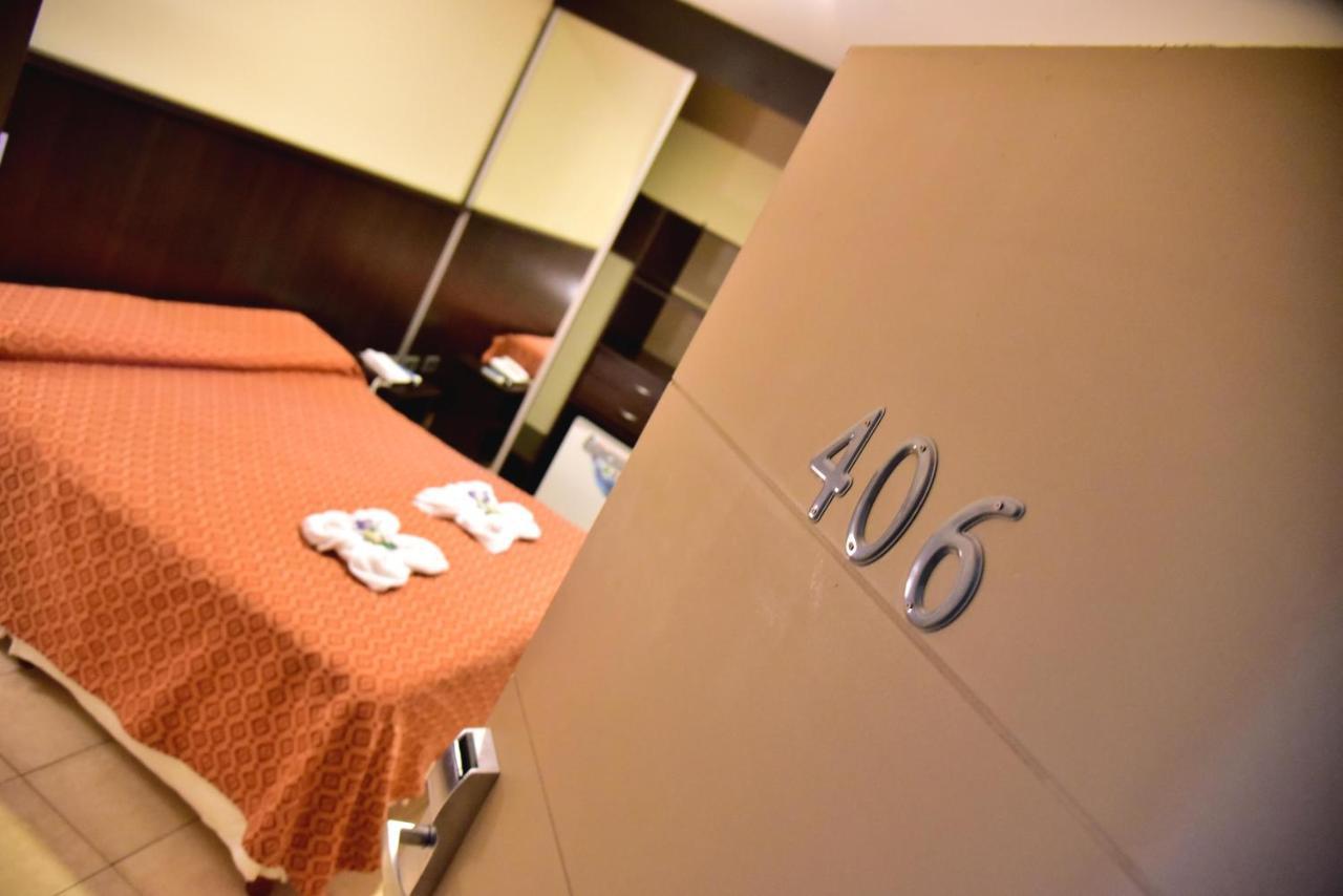 Hotel Confianza Κοριέντες Εξωτερικό φωτογραφία